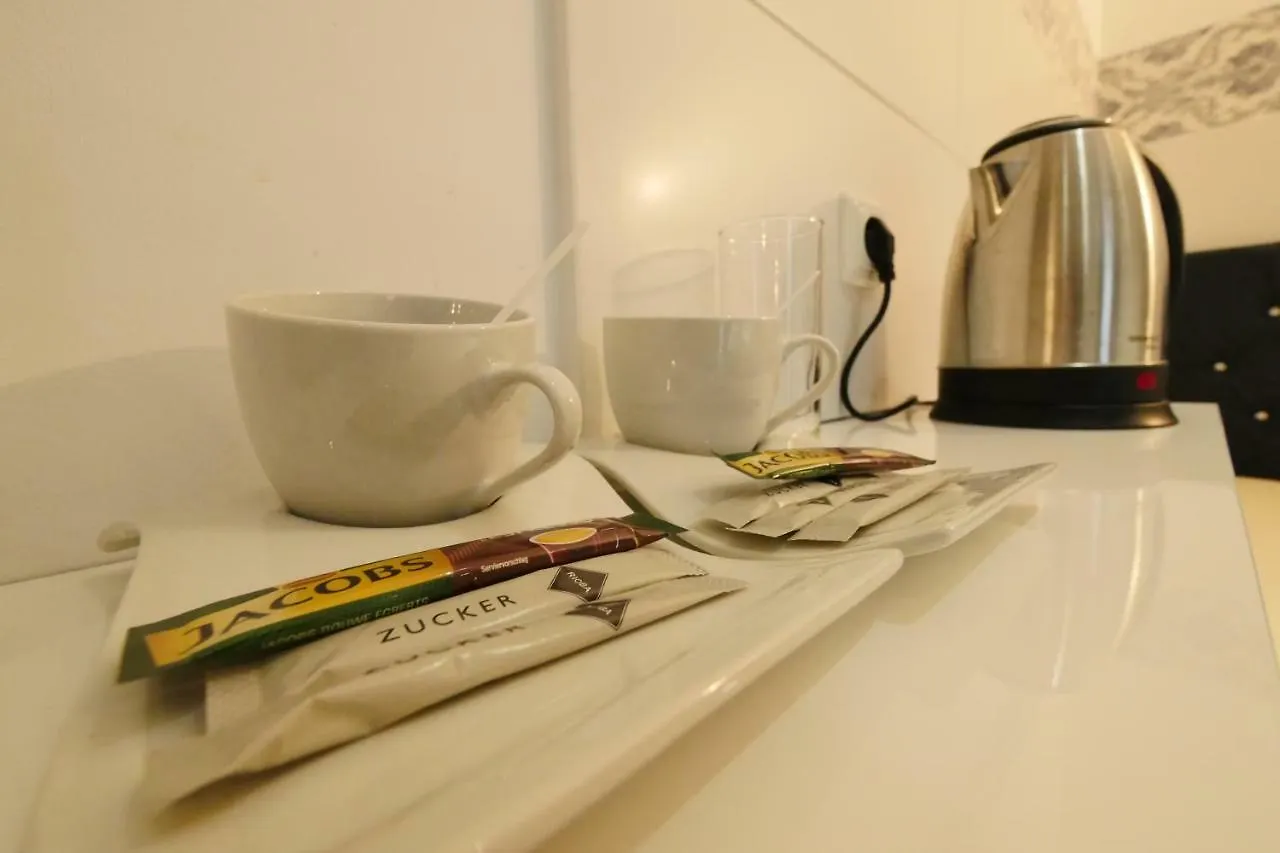 Hr Hotel Hannover 0*,  Almanya